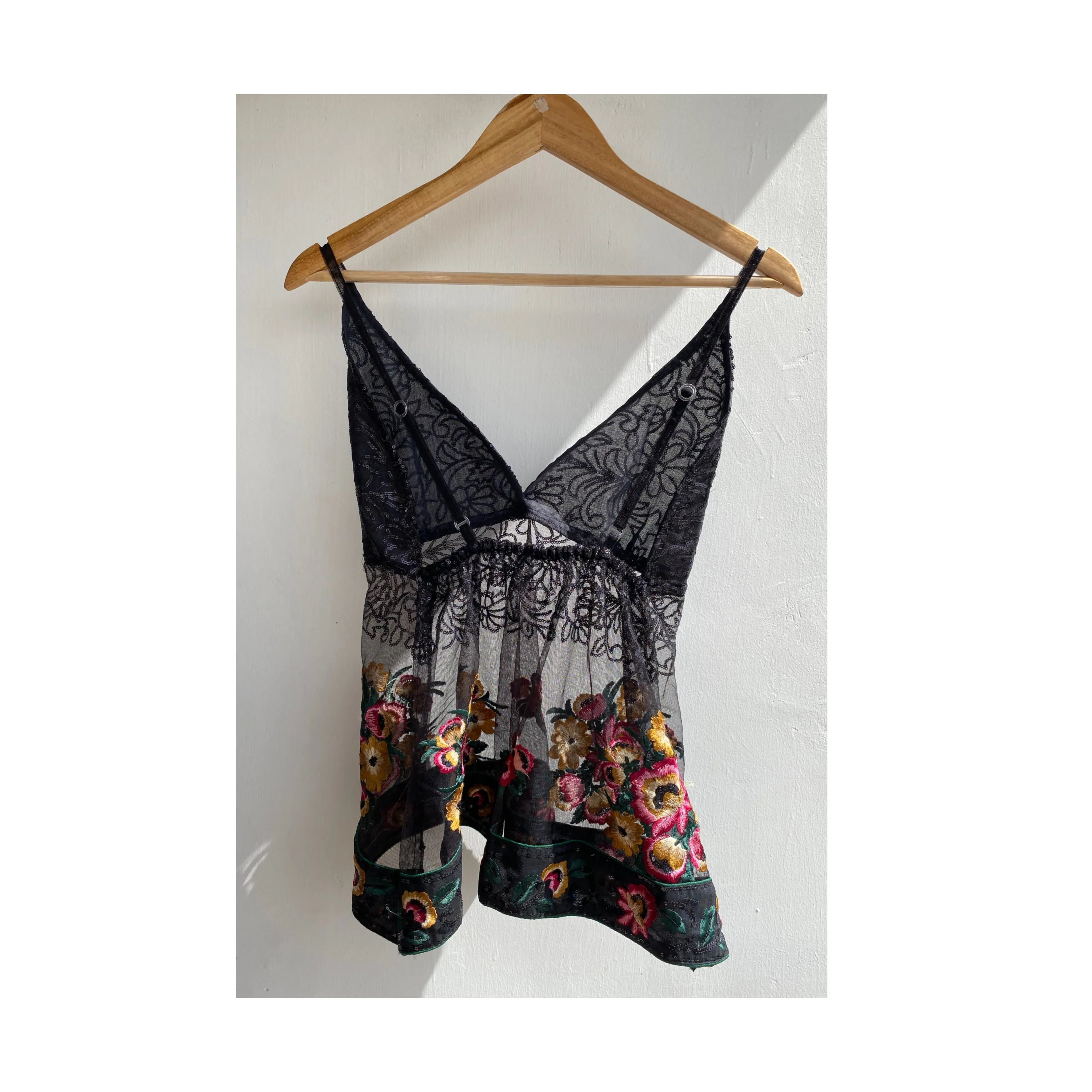 Black sequins bust with floral embroidery