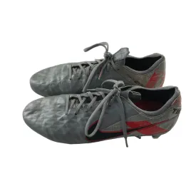 Nike football boots shoe size 7.5 silver and red plastic moulded studs